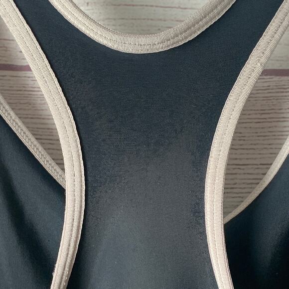 Under Armour Black and Gray Heat Gear Sports Bra Racerback - Picture 8 of 10
